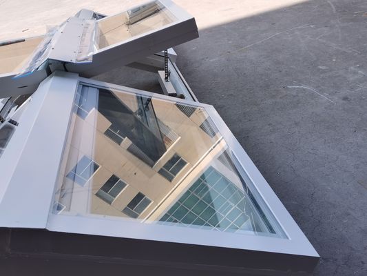 Moderno design telhado retrátil telhado automático vidro temperado clarabóia