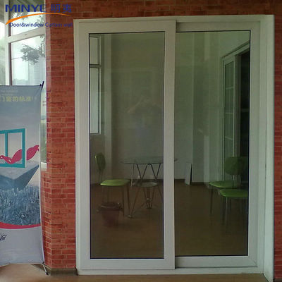 Material principal Madeira maciça 3500pa Resistência ao vento UPVC Portas deslizantes para guarda-roupa moderna