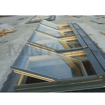 Padrão de abertura vertical Centro de alumínio Pivot Sloped Skylight para função à prova de vento