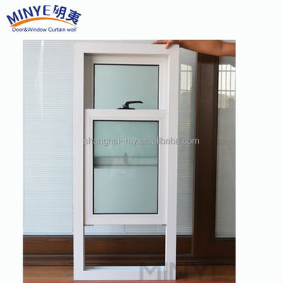 2.0mm-2.5mm Espessura do perfil PVC Vertical Sliding Window para instalação no pátio