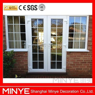 Boa estanqueidade ao ar e à água PVC/UPVC Porta principal de vidro revestido com grelhas
