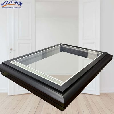 Melhore a iluminação natural e a ventilação com janelas de clarabóia de abertura vertical