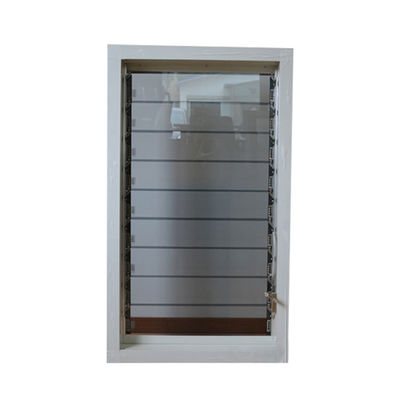 Retrovisores elétricos de alumínio com abertura vertical para controlo da luz e da ventilação