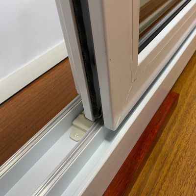 Cozinha Moderna Janela Deslizante UPVC com Alta Resistência ao Vento e Isolamento Sonoro