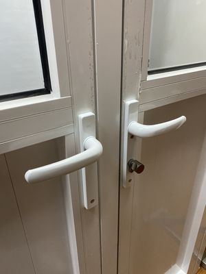Portão de oficina 2023 estilo porta de casamento de balanço com promoção de hardware chinês superior