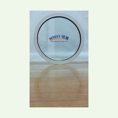 Adicione elegância ao seu espaço comercial com uma janela redonda minimalista em liga de alumínio