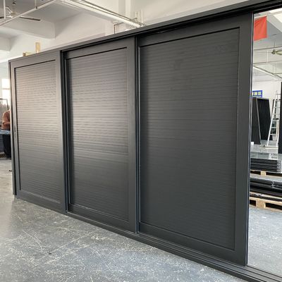 Entrada Sistema de porta deslizante para esquina panorâmica Portas de pátio acabadas em alumínio