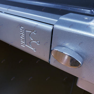 Atualize suas portas exteriores com uma porta de pivô de alumínio preto de espessura de 2,0 mm