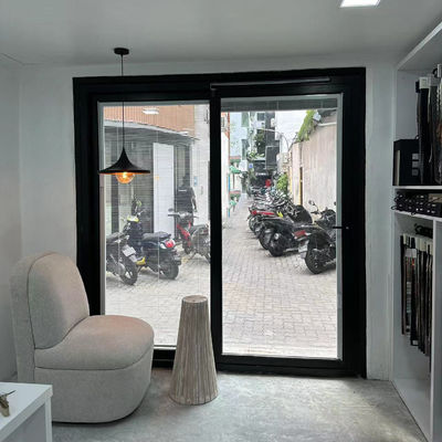 Porta de empilhadeira à prova d'água para pátio de casa Design Isolamento térmico insonorizado Economia de energia
