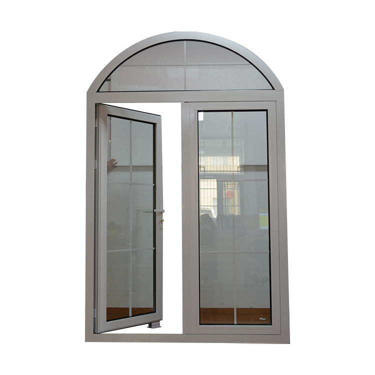 Design de porta principal de alumínio de grade branca residencial com configurações de tamanho personalizadas