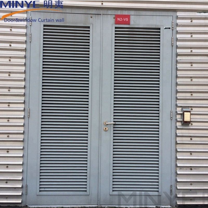 Cortinas de lâmina de alumínio A solução definitiva para a ventilação exterior das portas da frente